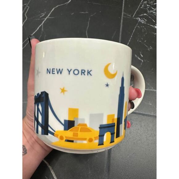 Starbucks coffee cup - Picture 2 of 4
